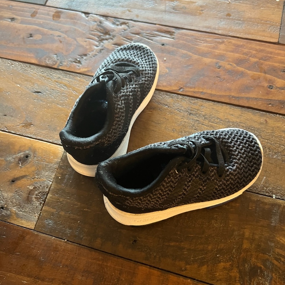 Adidas Toddler Racer TR 2.0 in black